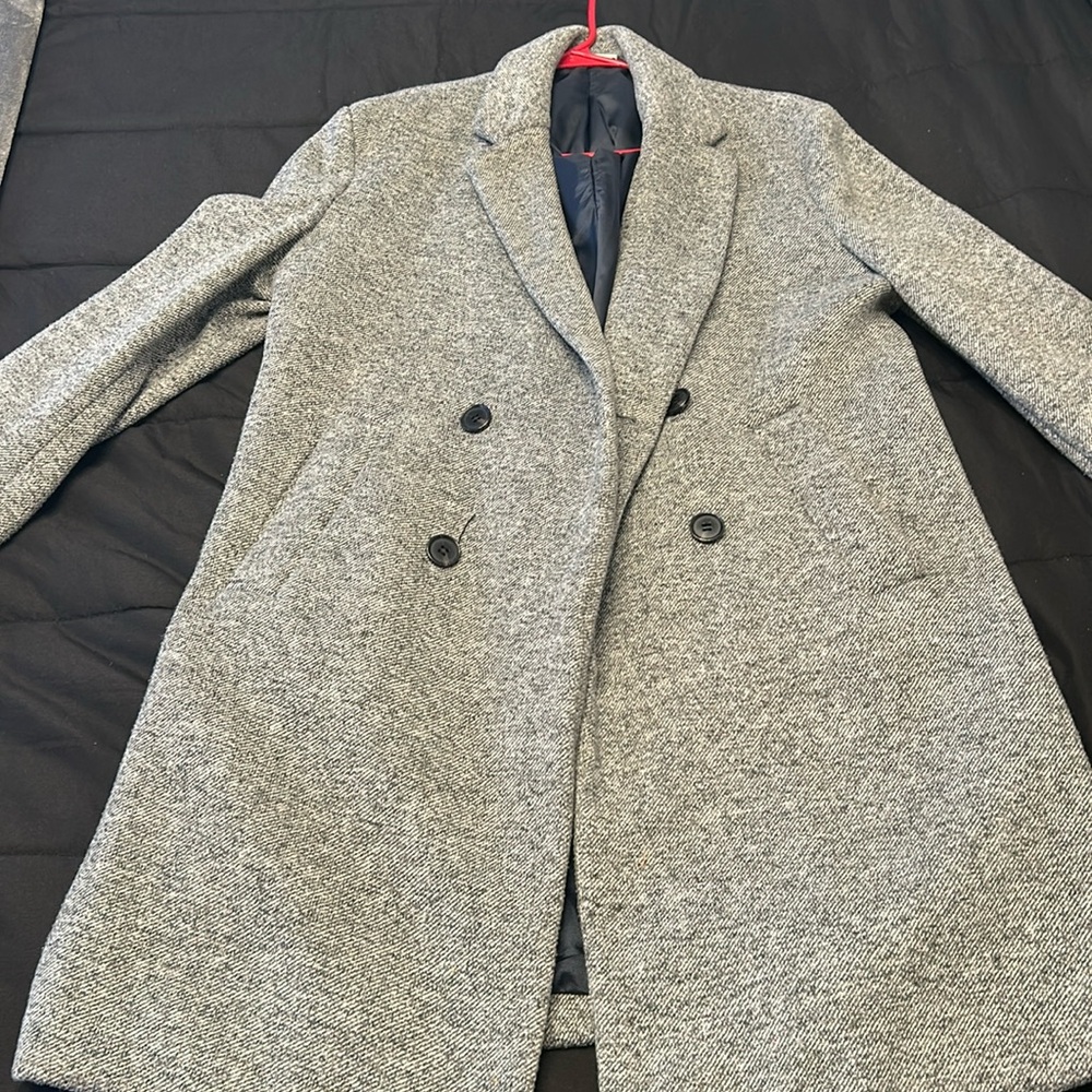 Zara Light Weight Over Coat. Black/ Grey   Great Condition